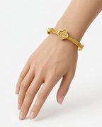 916 Gold Bangle Clover Radiance
