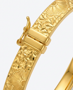 916 Gold Bangle Fan Blossom