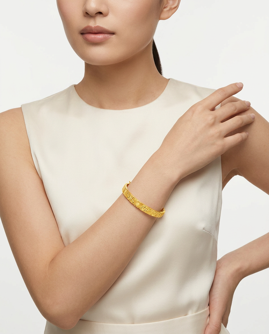 916 Gold Bangle Fan Blossom