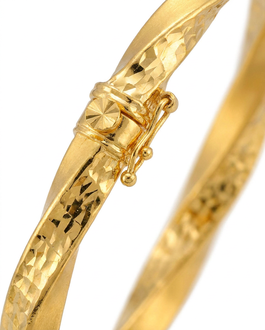 916 Gold Bangle Mobius Matte Carved