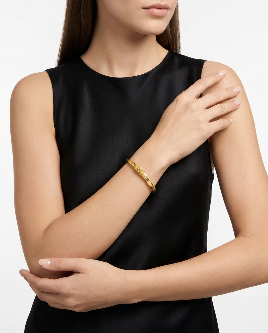 916 Gold Bangle Mobius Matte Carved