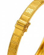 916 Gold Bangle Regal Square
