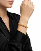 916 Gold Bangle Roman Bead