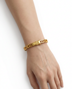 916 Gold Bangle Roman Frame