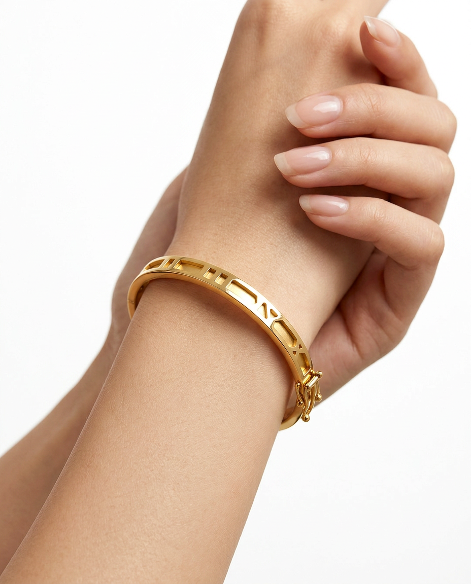 916 Gold Bangle Roman Matte