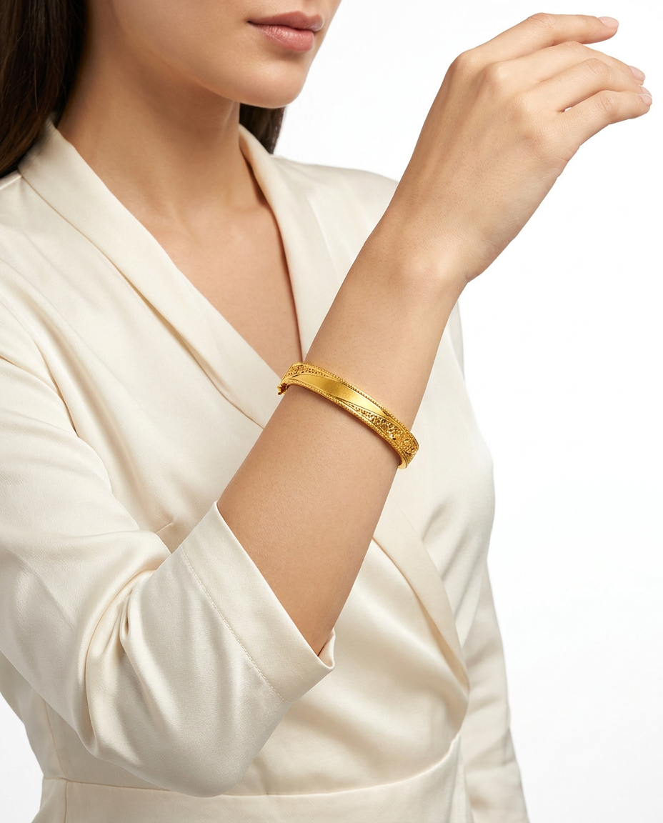 916 Gold Bangle Stardust Glacier
