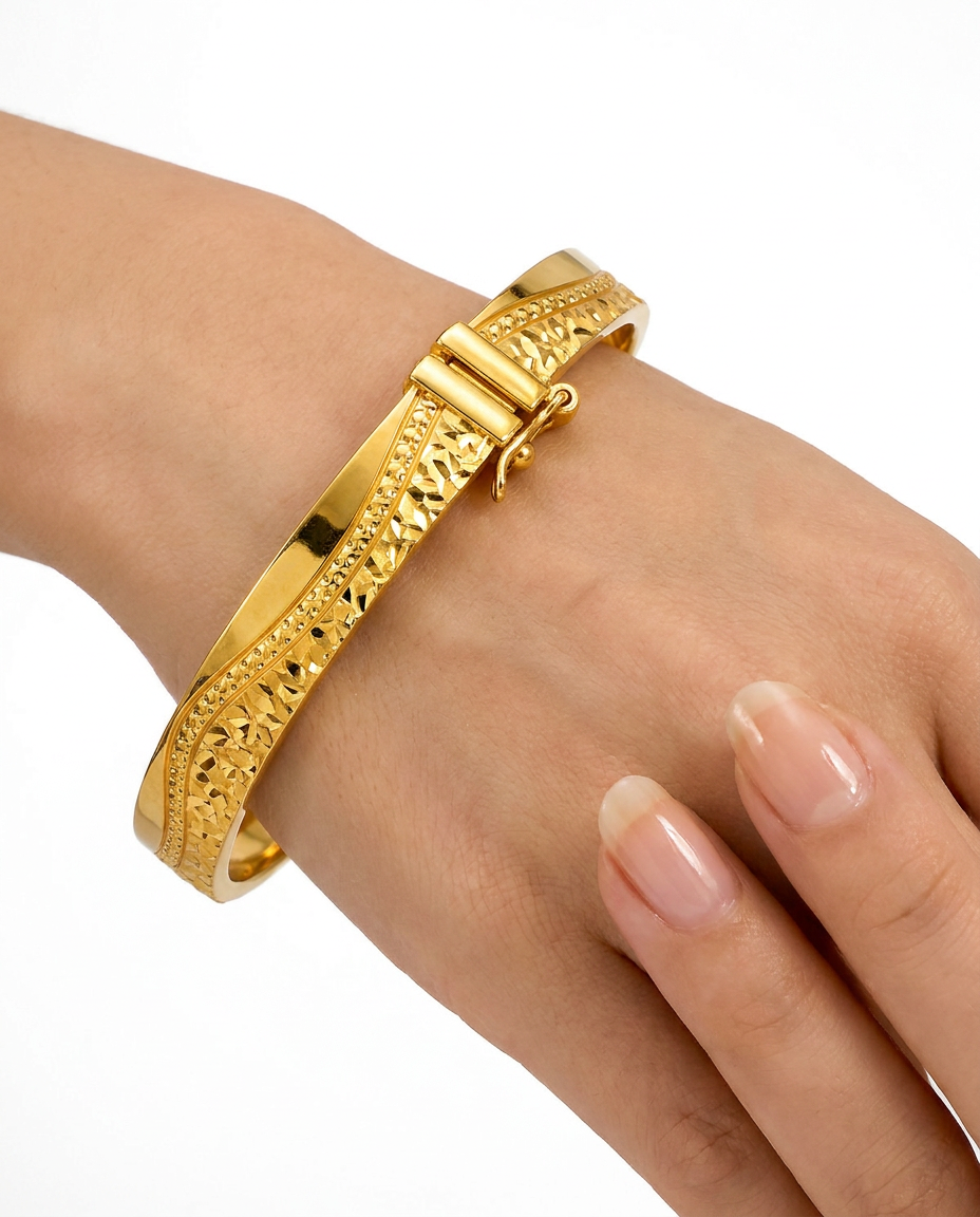 916 Gold Bangle Wavy Lace Glacier