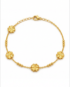 916 Gold Bracelet 4 Glitter Clover Beads