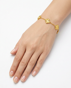 916 Gold Bracelet 5 Clover Carved C