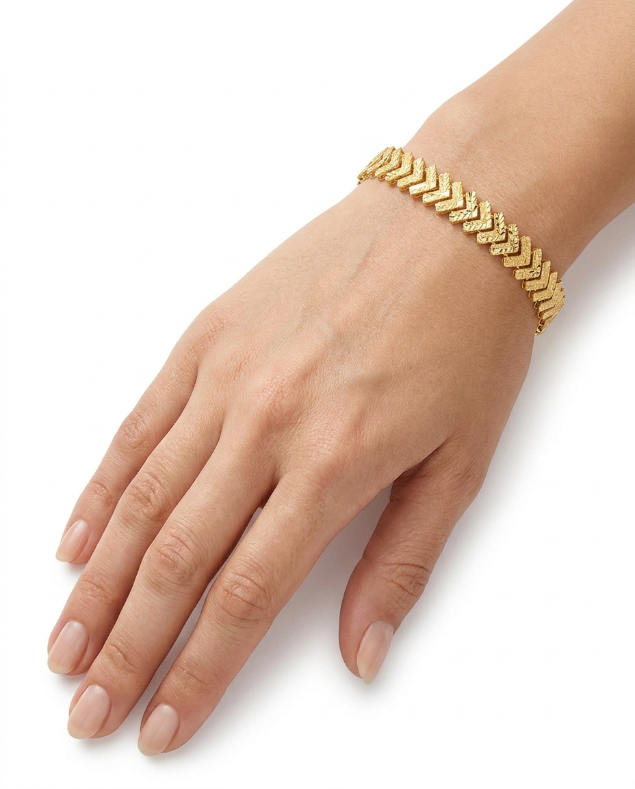 916 Gold Bracelet V Link Glacier