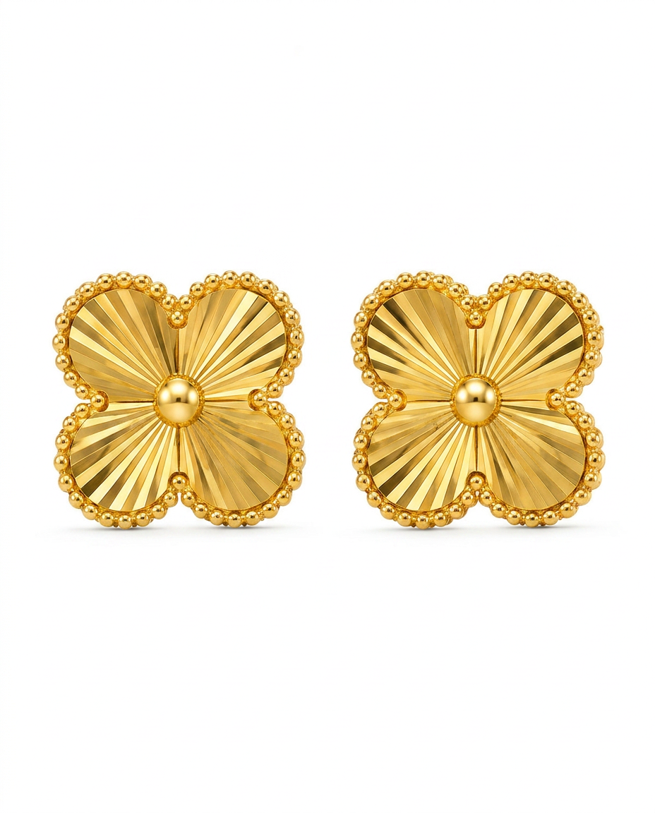 916 Gold Earrings Clover Carved D