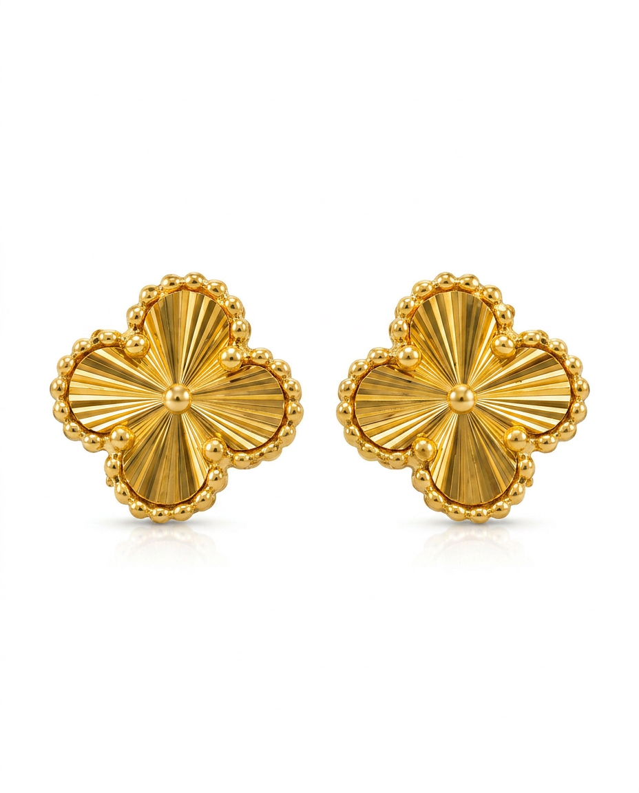 916 Gold Earrings Clover Carved D