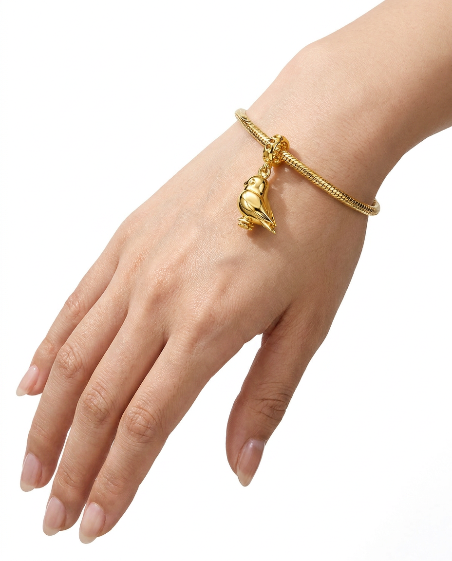 916 Gold Pendant Baby Parrot