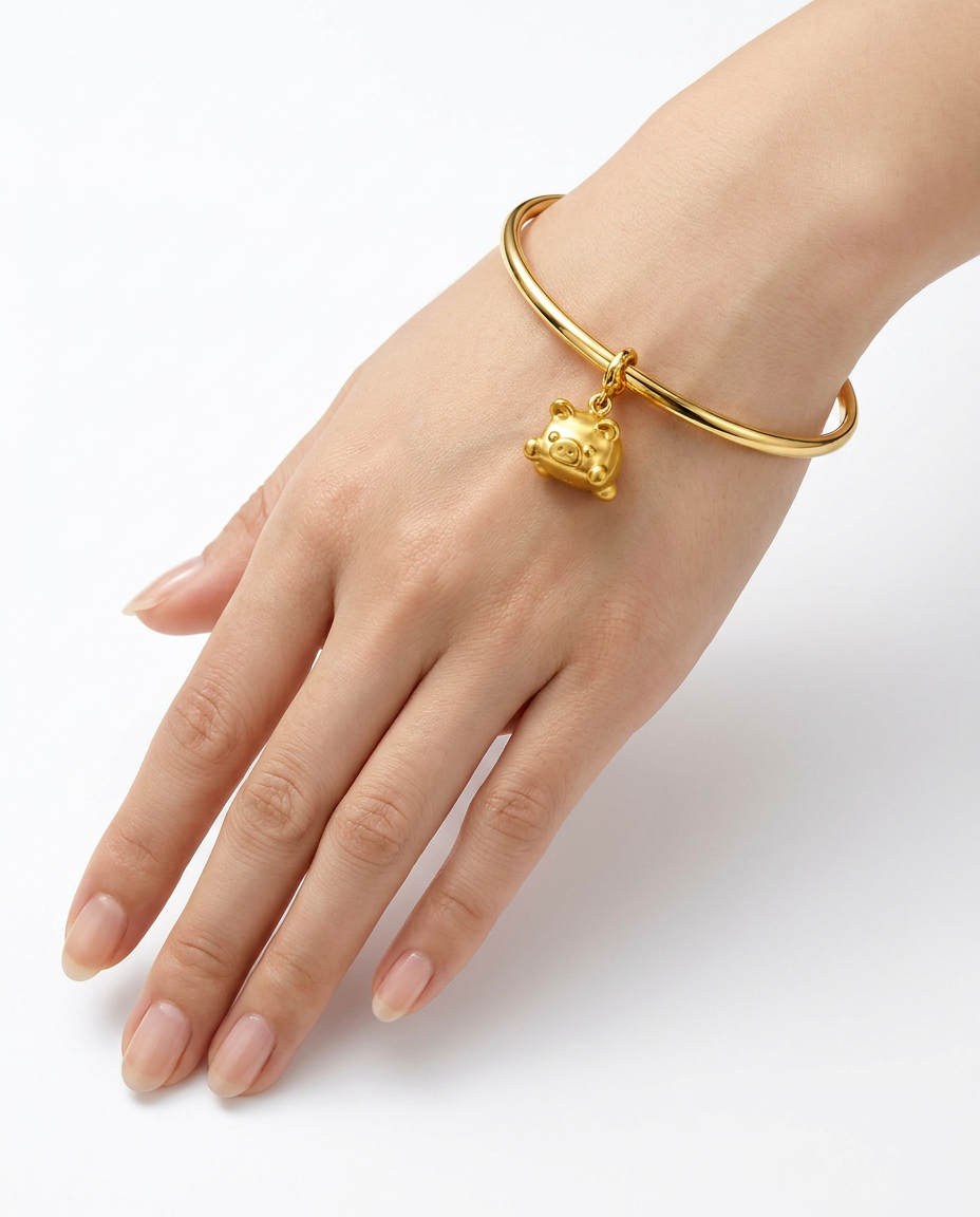 916 Gold Pendant Baby Pig Matte