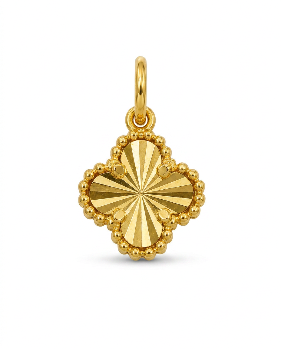 916 Gold Pendant Clover Carved B