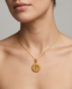 916 Gold Pendant Golden Wreath