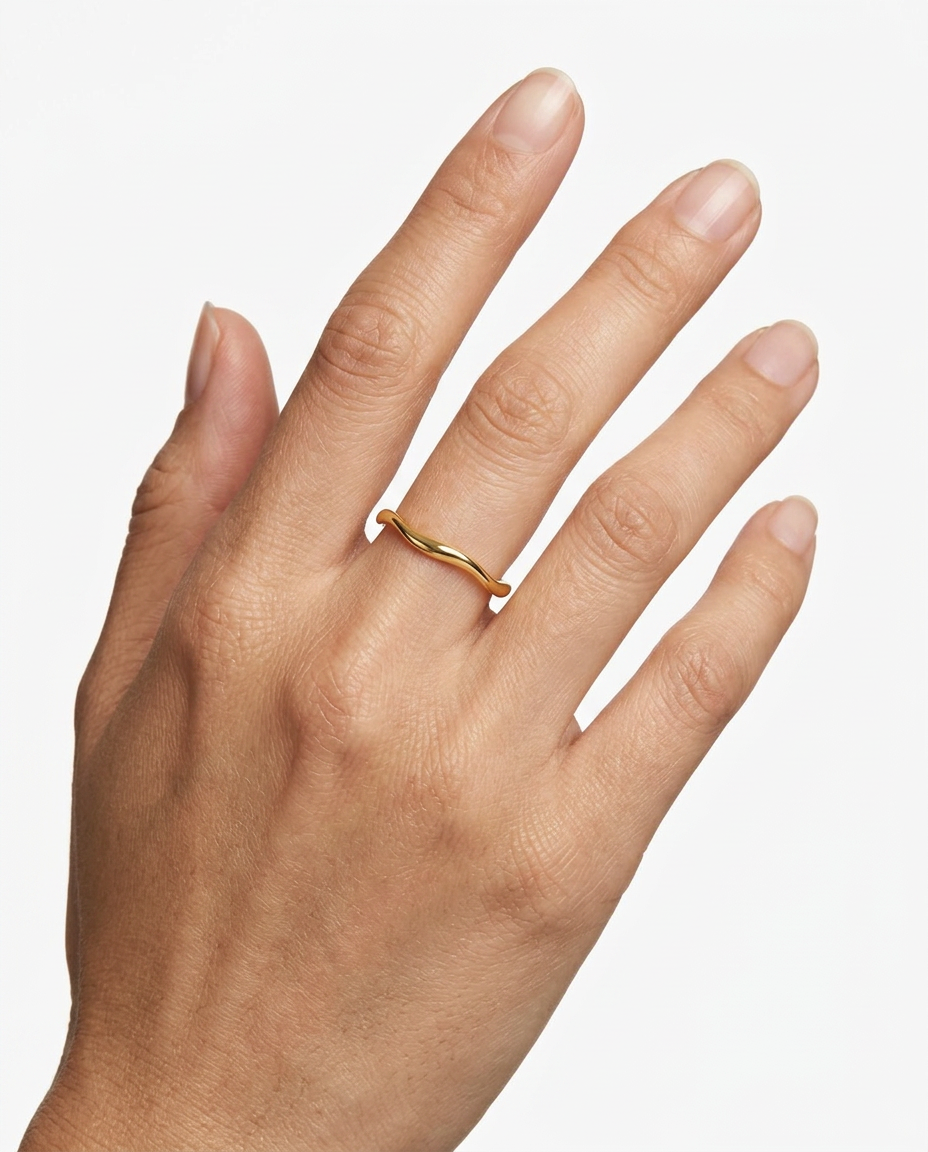 916 Gold Ring Mobius